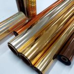 imagem dos rolos de foil destacando os detalhes dos diversos tonos de foil dourado